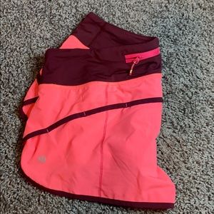 Lululemon Speed Up Short 2.5” Size 6